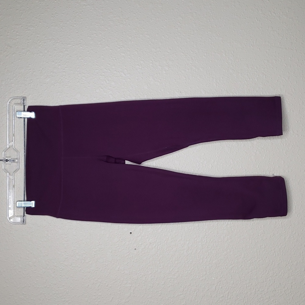Fabletics Powerhold Womens High Rise Crop Leggings Size XS Purple Gym Fitness